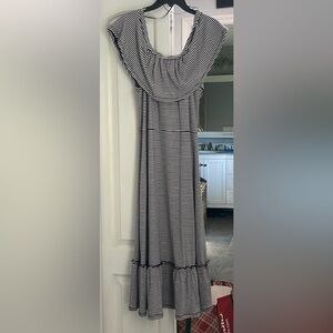 Michael Khors striped sundresss, off shoulder option, never worn, size large